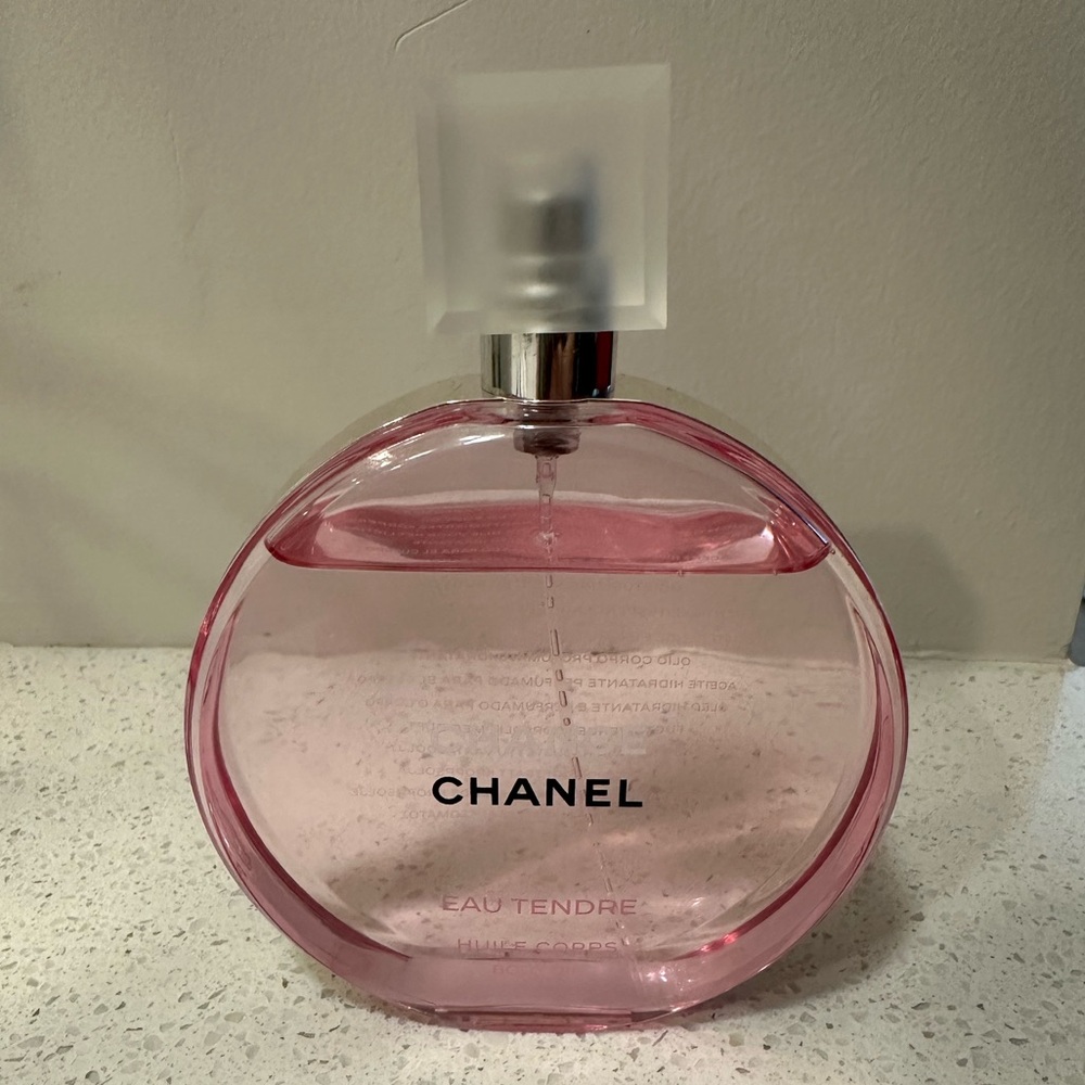 CHANEL MOISTURIZING SCENTED BODY OIL